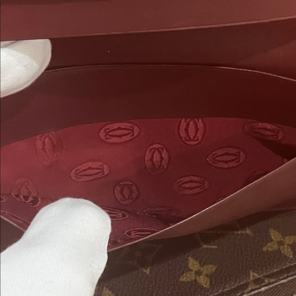 Cartier Burgandy Leather Wallet with Gold Accent - Picture 6 of 15